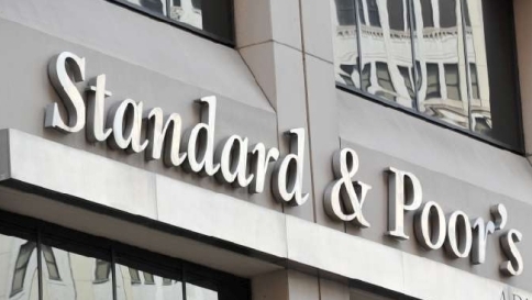 S&P's conferma il rating dell'Italia e promuove il governo Renzi S&P's conferma il rating dell'Italia e promuove il governo Renzi