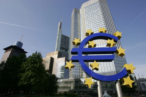 Verso il quantitative easing: le differenze tra Europa e Stati Uniti Verso il quantitative easing: le differenze tra Europa e Stati Uniti