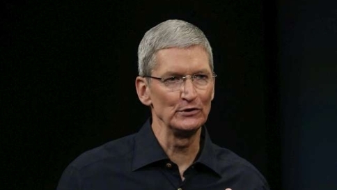 Apple dei record a Wall Street: società vale più di 700 miliardi di dollari Apple dei record a Wall Street: società vale più di 700 miliardi di dollari