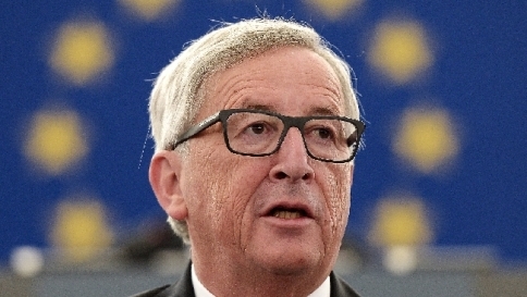 Migranti: piano Juncker tra quote, rimpatri più veloci e un fondo Africa Migranti: piano Juncker tra quote, rimpatri più veloci e un fondo Africa