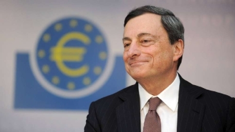 Draghi: "Per la ripresa servono
banche che abbiano messo i conti in ordine" Draghi: "Per la ripresa servono
banche che abbiano messo i conti in ordine"