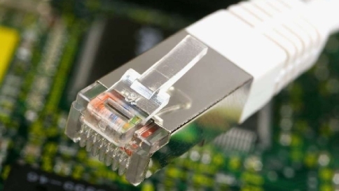 Telecom e Fastweb si alleano: accordo fino al 2016 per la banda ultralarga Telecom e Fastweb si alleano: accordo fino al 2016 per la banda ultralarga