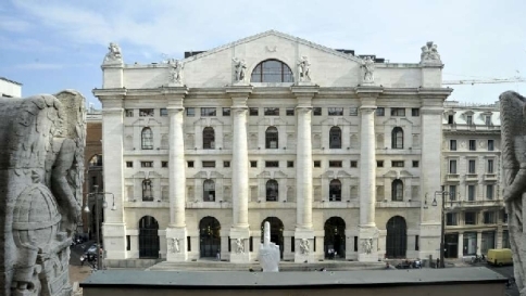 Piazza Affari, fallisce l'atteso rimbalzo
Ftse Mib -0,2%: giù i bancari, bene Eni Piazza Affari, fallisce l'atteso rimbalzo
Ftse Mib -0,2%: giù i bancari, bene Eni