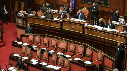 Berlusconi, "dopo la decadenza
il Cavaliere rischia l'arresto"
Berlusconi, "dopo la decadenza
il Cavaliere rischia l'arresto"