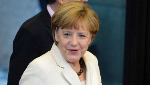Angela Merkel apre all'Ue: "Sì a flessibilità di bilancio ma regole certe" Angela Merkel apre all'Ue: "Sì a flessibilità di bilancio ma regole certe"