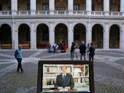 Decadenza, depositata la memoria difensiva Berlusconi chiede la ricusazione della Giunta Decadenza, depositata la memoria difensiva Berlusconi chiede la ricusazione della Giunta