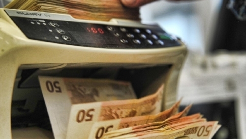 Aumento tasse, allarme Confesercenti"In 4 anni stangata da 34 miliardi" Aumento tasse, allarme Confesercenti"In 4 anni stangata da 34 miliardi"