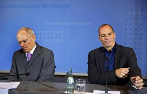 Fmi chiude ad Atene: rispetti impegni
Tsipras:"Troika finita,rischio nazismo" Fmi chiude ad Atene: rispetti impegni
Tsipras:"Troika finita,rischio nazismo"