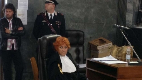 Ruby, il procuratore capo di Milano: "Attacchi a Ilda Boccassini vergognosi" Ruby, il procuratore capo di Milano: "Attacchi a Ilda Boccassini vergognosi"