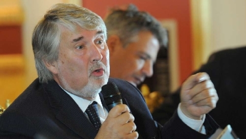 Allarme cassa integrazione: manca 1 mld, rischiano 50mila lavoratori Allarme cassa integrazione: manca 1 mld, rischiano 50mila lavoratori