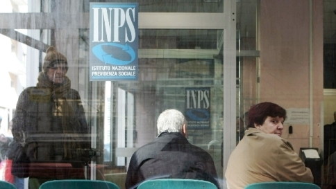 Inps, il 43% delle pensioni è sotto i mille euro e il 13% sotto i 500 Inps, il 43% delle pensioni è sotto i mille euro e il 13% sotto i 500