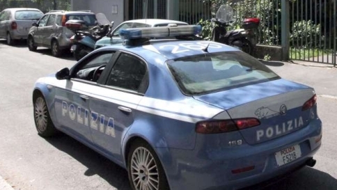 Bologna, divieto di accesso ai ragazzi di colore in discoteca: "Troppe risse" Bologna, divieto di accesso ai ragazzi di colore in discoteca: "Troppe risse"