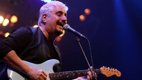 La folle corsa per salvare Pino Daniele: a 280 km/h in autostrada La folle corsa per salvare Pino Daniele: a 280 km/h in autostrada