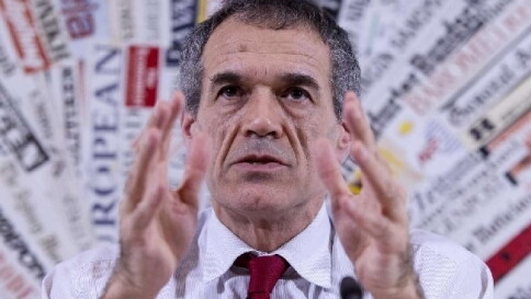 Cottarelli inguaia Renzi: "Spendono soldi dei tagli che ancora non ci sono" Cottarelli inguaia Renzi: "Spendono soldi dei tagli che ancora non ci sono"