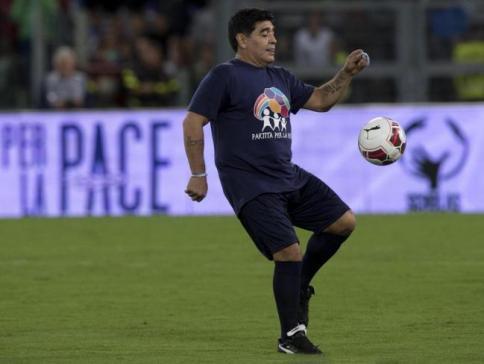 Roma, "diffamò Equitalia": il pm chiede il processo per Maradona Roma, "diffamò Equitalia": il pm chiede il processo per Maradona