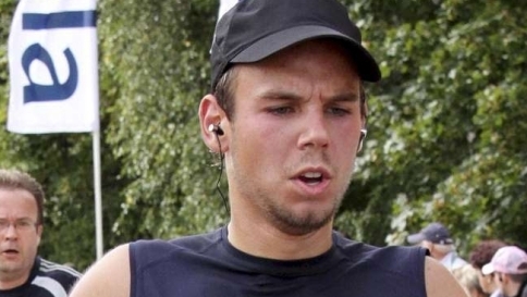 Disastro Germanwings, il copilota
fece le "prove generali" all'andata Disastro Germanwings, il copilota
fece le "prove generali" all'andata