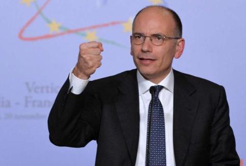 Letta sprizza ottimismo: "Mangeremo il panettone anche l'anno prossimo" Letta sprizza ottimismo: "Mangeremo il panettone anche l'anno prossimo"