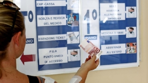 Sanità, pronti tagli da 1,5 mld di euro
Dopo il niet dell'Ue il governo accelera Sanità, pronti tagli da 1,5 mld di euro
Dopo il niet dell'Ue il governo accelera