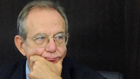 Padoan al Parlamento: "Spending indispensabile, ripresa dal 2015" Padoan al Parlamento: "Spending indispensabile, ripresa dal 2015"