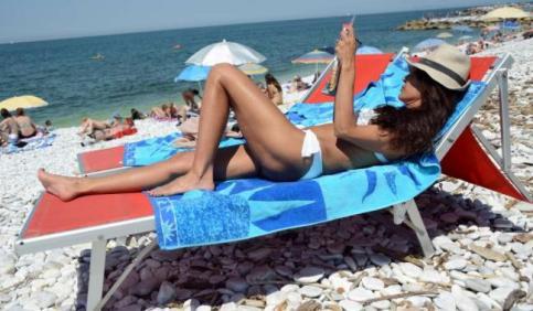Estate, saranno 27 milioni gli italiani che quest'anno andranno in vacanza Estate, saranno 27 milioni gli italiani che quest'anno andranno in vacanza