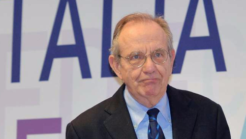 Pensioni, Padoan: "Reversibilità non si tocca, intatti i trattamenti in essere" Pensioni, Padoan: "Reversibilità non si tocca, intatti i trattamenti in essere"
