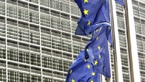Ue: nel 2013 il deficit in Italia al 3% Governo: "Dato ribadisce salute conti" Ue: nel 2013 il deficit in Italia al 3% Governo: "Dato ribadisce salute conti"