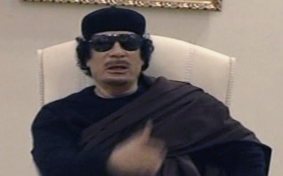 Le perversioni nell'harem di Gheddafi: stupri, droga e alcol Le perversioni nell'harem di Gheddafi: stupri, droga e alcol