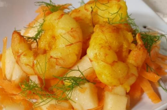 Insalata di gamberi alla curcuma Insalata di gamberi alla curcuma