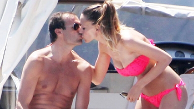 Allegri senza panchina, ma c'è Gloria Allegri senza panchina, ma c'è Gloria