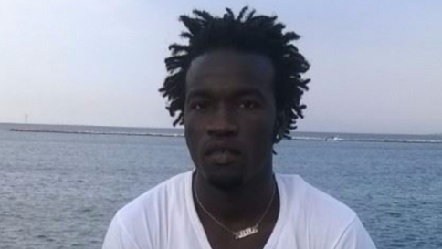 Calcio, frasi razziste dagli spalti contro un giocatore del Senegal Calcio, frasi razziste dagli spalti contro un giocatore del Senegal