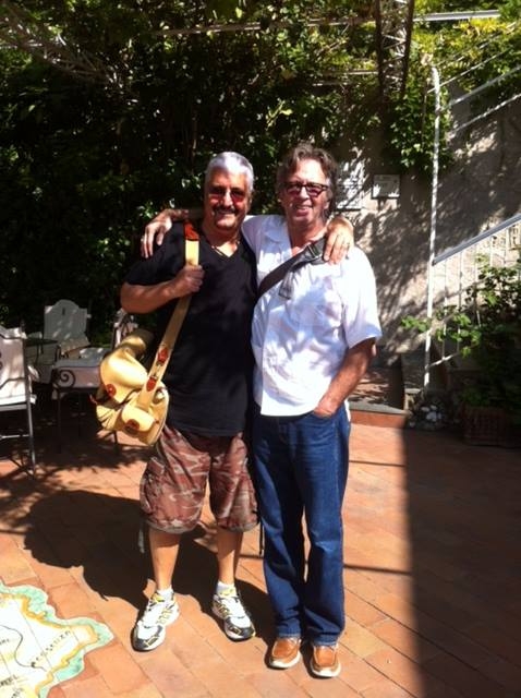 Pino Daniele, Eric Clapton gli rende omaggio con un brano Pino Daniele, Eric Clapton gli rende omaggio con un brano