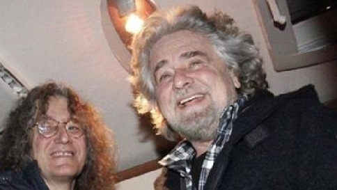 Grillo: "E se l'Italia si dividesse?" Grillo: "E se l'Italia si dividesse?"