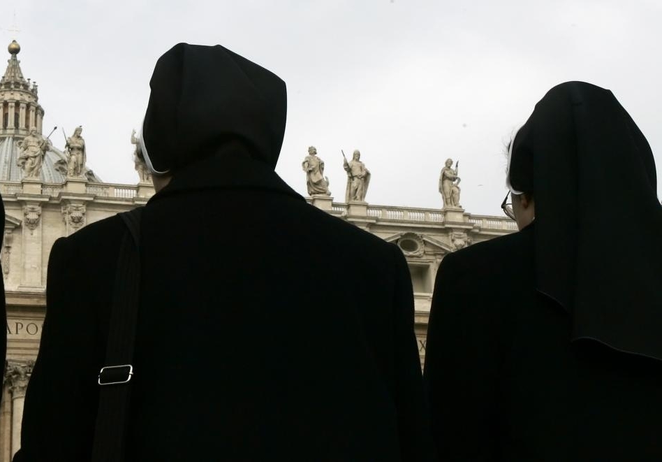 Partorì un bimbo a gennaio, la nuova vita della suora-mamma di Rieti Partorì un bimbo a gennaio, la nuova vita della suora-mamma di Rieti