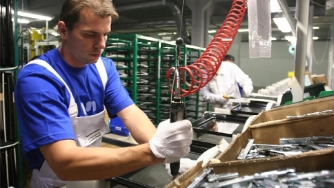 Industria, a marzo il fatturato a +0,3%Ripresa anche per gli ordini: +1,3% Industria, a marzo il fatturato a +0,3%Ripresa anche per gli ordini: +1,3%