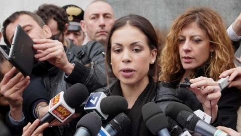 Ruby ter, perquisite le abitazioni di una ventina di "Olgettine" Ruby ter, perquisite le abitazioni di una ventina di "Olgettine"