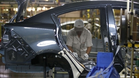 L'Ue lancia l'allarme: "In Italia i lavoratori sono a rischio povertà" L'Ue lancia l'allarme: "In Italia i lavoratori sono a rischio povertà"