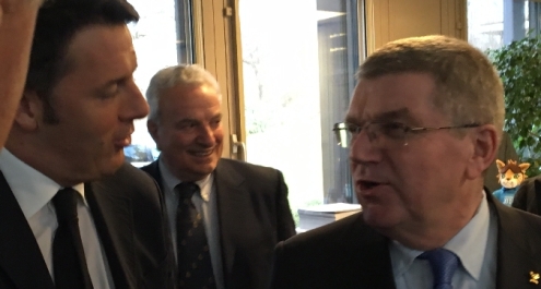 Roma 2024, Renzi al Cio incontra Bach: siamo qui per vincere