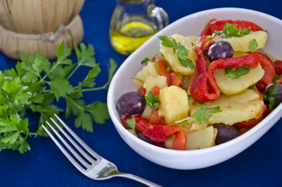 Insalata di patate e peperoni Insalata di patate e peperoni