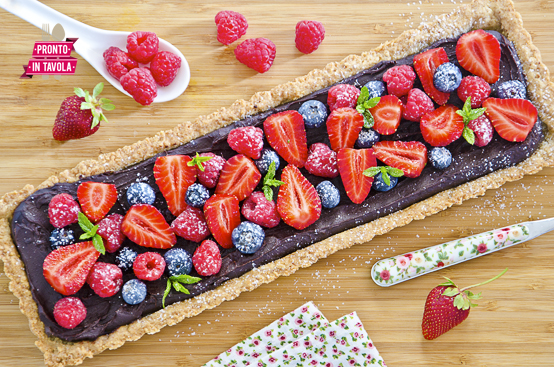 Crostata al cioccolato e frutti di bosco Crostata al cioccolato e frutti di bosco