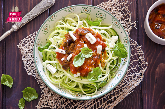 Spaghetti di zucchine (zoodles) Spaghetti di zucchine (zoodles)