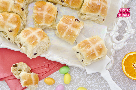 Hot cross buns (panini pasquali) Hot cross buns (panini pasquali)