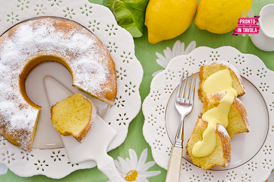Torta al limone con salsa allo zafferano Torta al limone con salsa allo zafferano