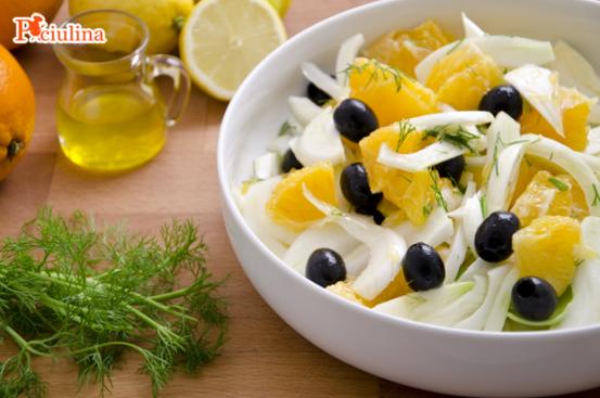 Insalata di arance, olive nere e finocchi Insalata di arance, olive nere e finocchi