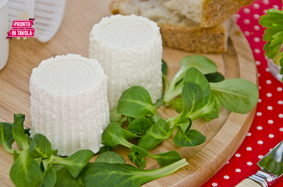 Ricotta fatta in casa Ricotta fatta in casa