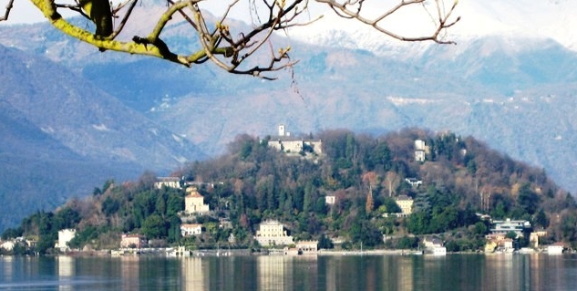 A passeggio sulle rive del Lago d’Orta A passeggio sulle rive del Lago d’Orta