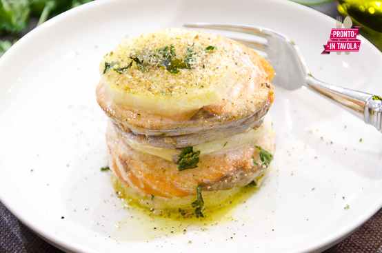 Millefoglie di salmone e patate Millefoglie di salmone e patate