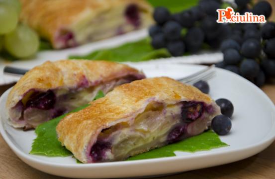 Strudel di uva fragola Strudel di uva fragola