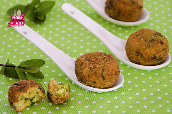Polpette di tonno e zucchine Polpette di tonno e zucchine