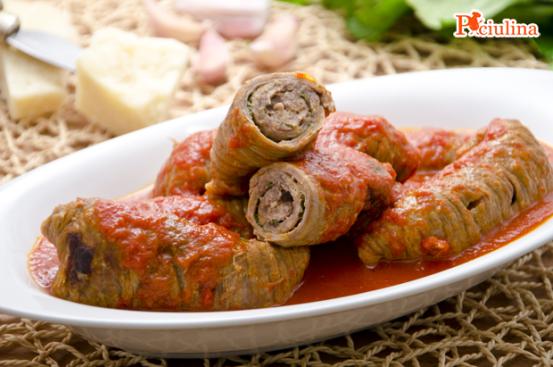 Involtini di vitello al sugo Involtini di vitello al sugo
