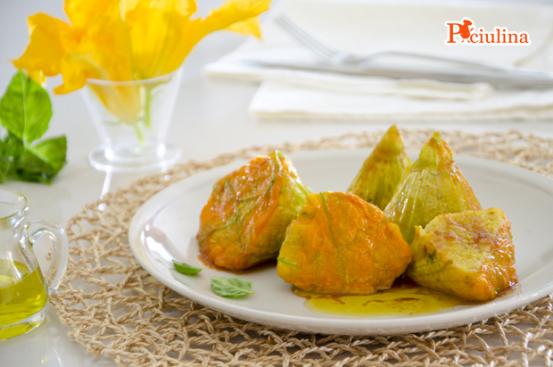 Fiori di zucca ripieni di pane Fiori di zucca ripieni di pane